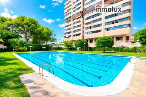 Piso de 85 m² en Alicante
