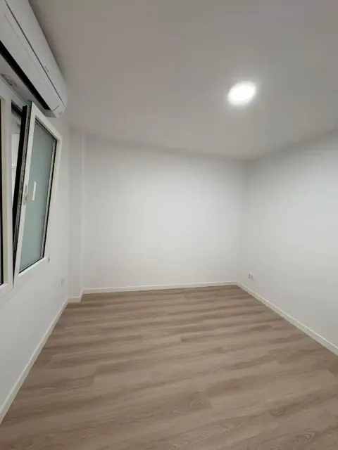 Pis de 82 m² a Terrassa