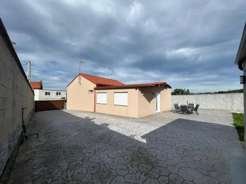 Maison 122 m² à Carballo