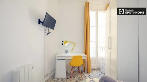 Zimmer zur Miete, Barcelona (2/19)