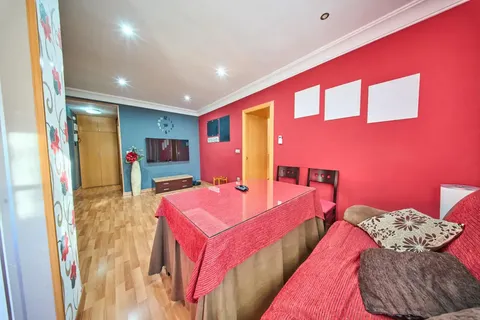 Piso de 85 m² en Granada