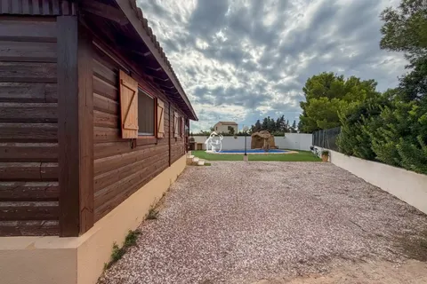 Casa de 80 m² a Oriola