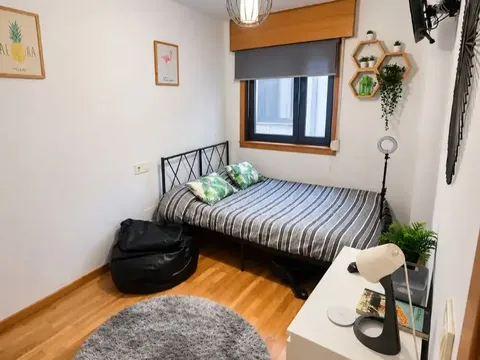 Pis de 70 m² a Ares