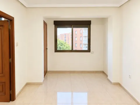 Pis de 80 m² a València