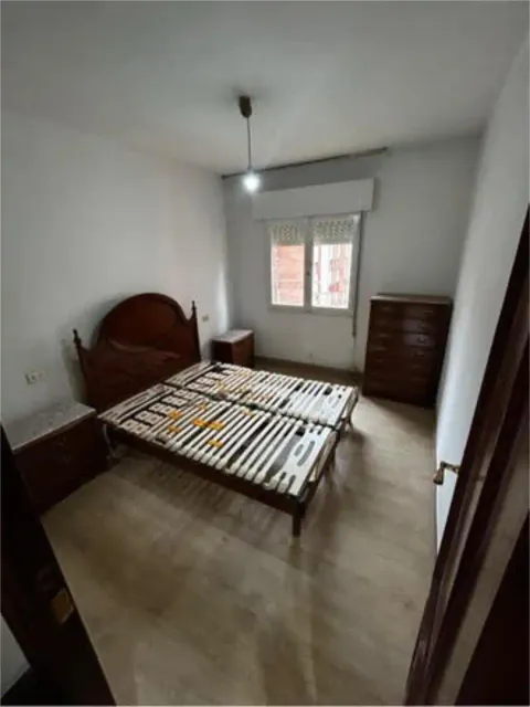 Pis de 75 m² a Gijón (3/7)