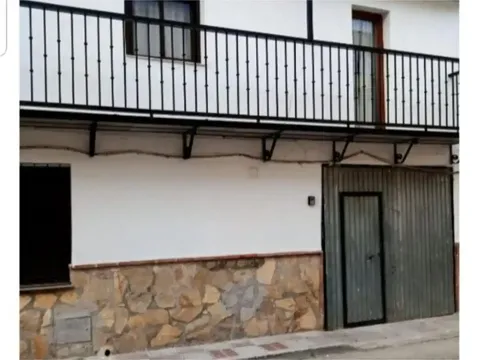 Casa de 60 m² en Martos