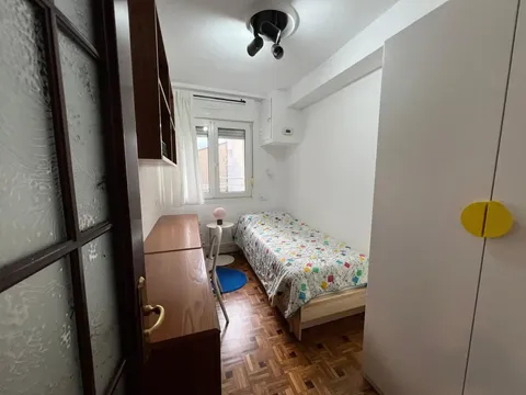 Pis de 74 m² a Gijón
