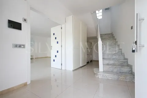 Будинок 434 м² у Castelldefels