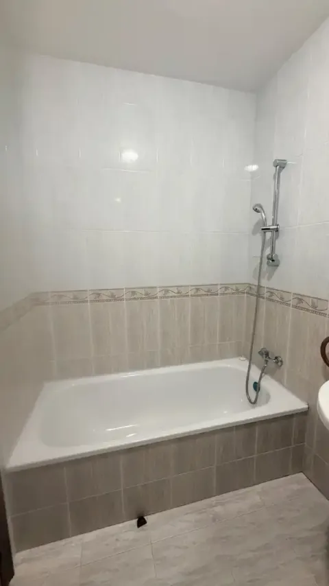 Appartement 102 m² à Ares