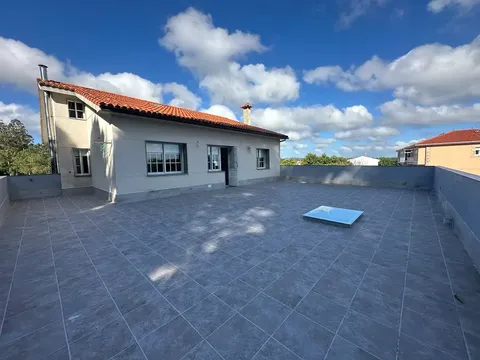 Pis de 350 m² a Santiago de Compostel·la