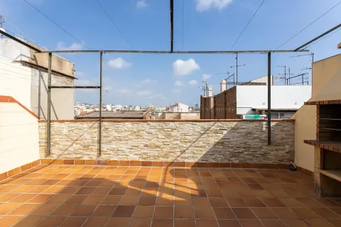 Casa 384 m² a l'Hospitalet de Llobregat