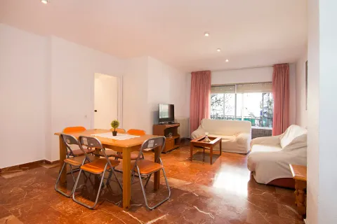 Flat 140 m² in Granada