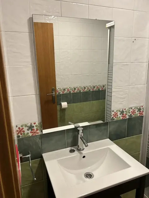 Zimmer zur Miete, Dos Hermanas