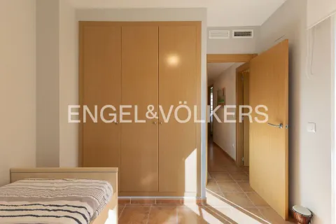 Casa de 150 m² en Nàquera / Náquera