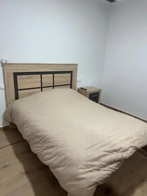 Quarto para alugar, Elda