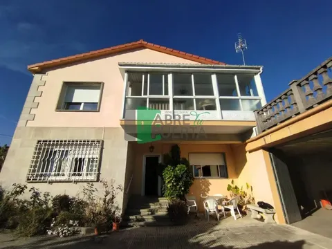 Casa 288 m² a Coles