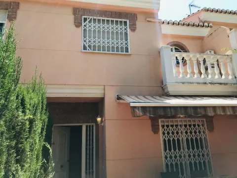 Будинок 130 м² у Montcada / Moncada