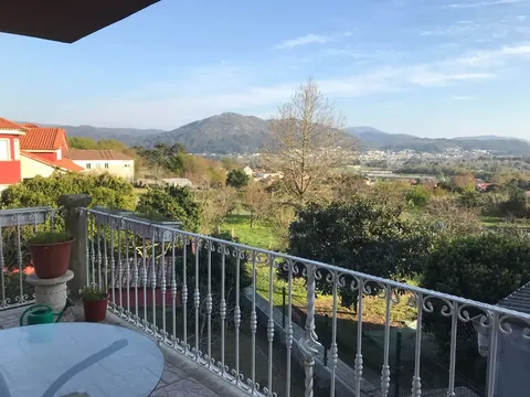 Casa de 277 m² a O Rosal