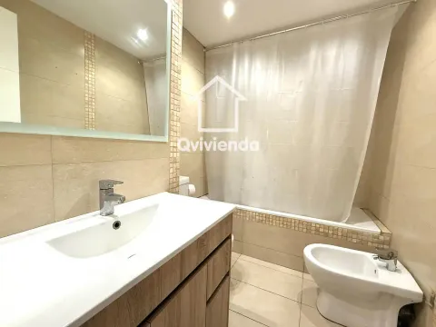 Pis de 101 m² a Terrassa