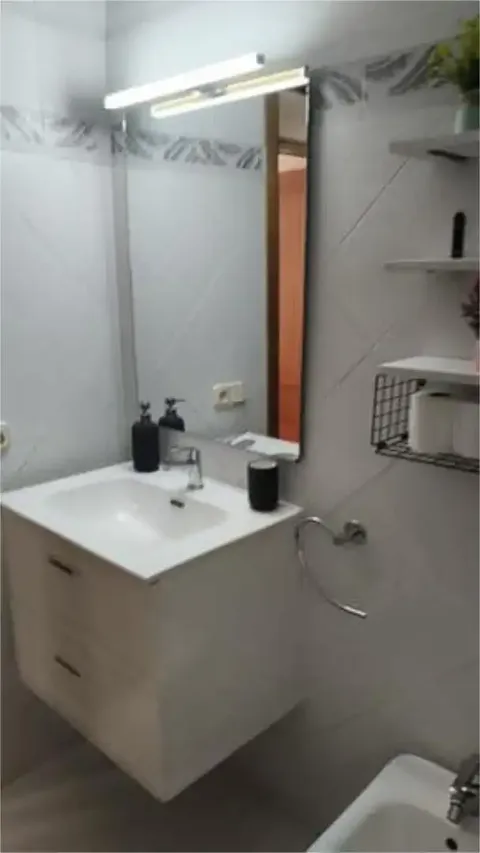 Pis de 65 m² a Còrdova