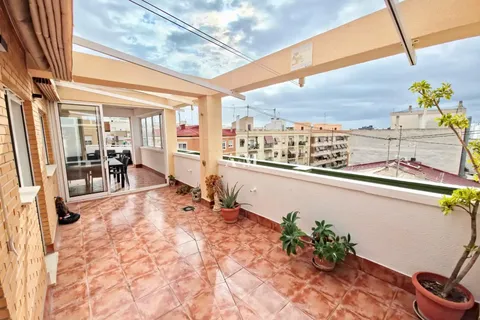 Pis de 200 m² a Alacant