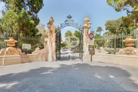 Pis de 180 m² a València