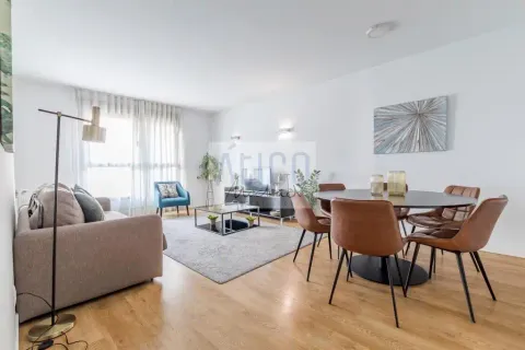 Pis de 115 m² a Madrid (3/40)