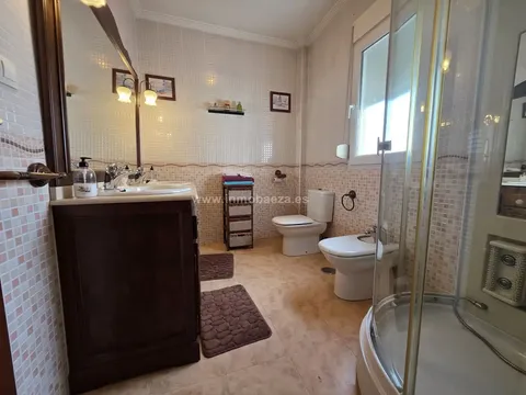 Casa de 150 m² a Baeza