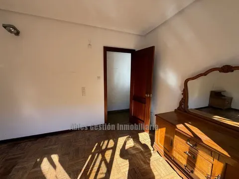 Pis de 86 m² a Oviedo
