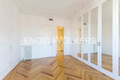 Apartamento 200 m² em Madrid