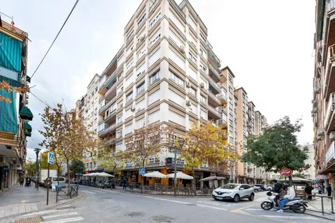 Кімната в оренду, Granada