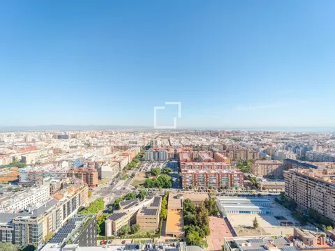 Pis de 131 m² a València