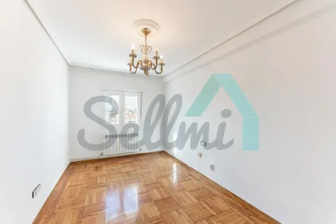 Piso de 79 m² en Gijón