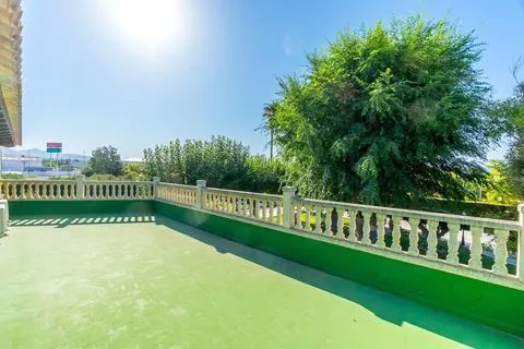 Casa de 395 m² a Onil