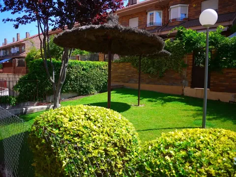 Maison 280 m² à Villanueva del Pardillo