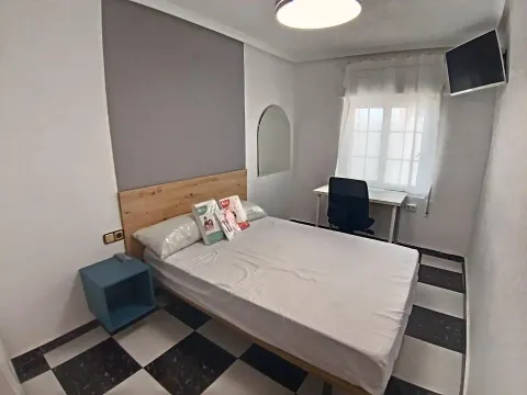 Комната в аренду, Картахена