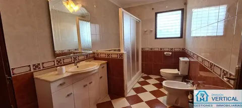 Casa de 630 m² en Riba-roja de Túria