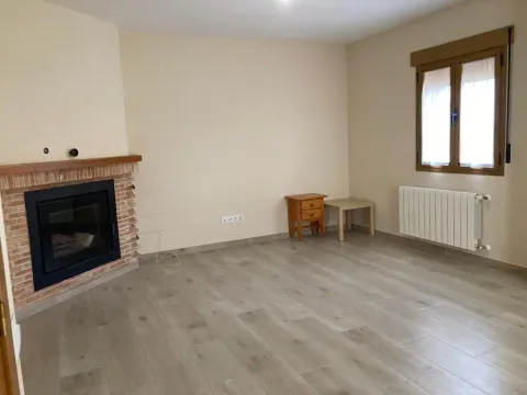 Casa de 270 m² a Prádena