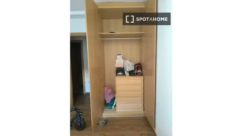 Stanza in affitto, Museros