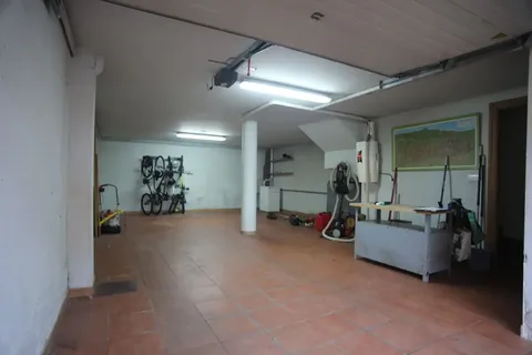 Casa de 216 m² a Udías