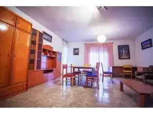 Piso de 130 m² en La Puebla de Montalbán