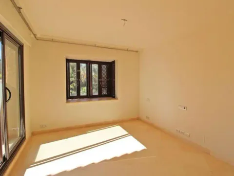 Appartamento 393 m² a Estepona