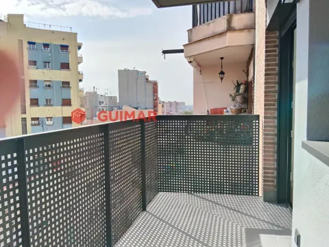 Flat 50 m² in l'Hospitalet de Llobregat (3/20)