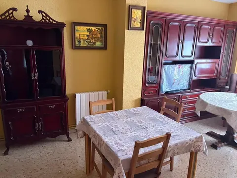 Flat 110 m² in Granada