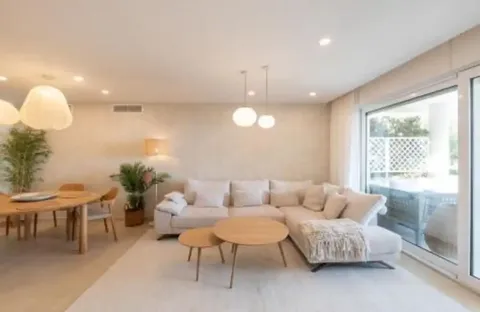 Pis de 161 m² a Estepona
