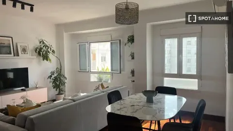 Wohnung 70 m² in Valencia