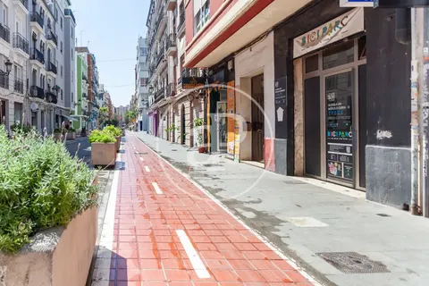 Pis de 74 m² a València