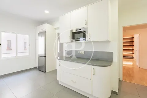 Flat 229 m² in Madrid