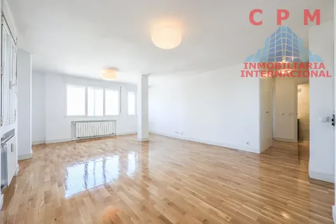 Wohnung 80 m² in Madrid