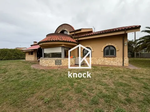 Casa 217 m² a Villaviciosa